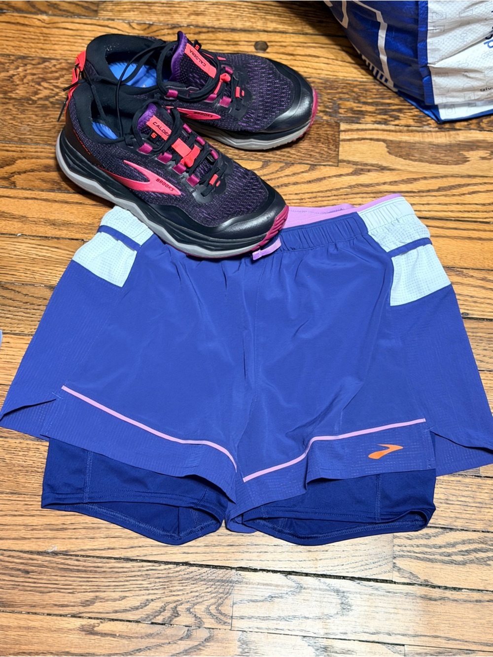 Brooks Women's 2-in-1 Running Shorts Size S Blue Purple Pink Lined Athletic